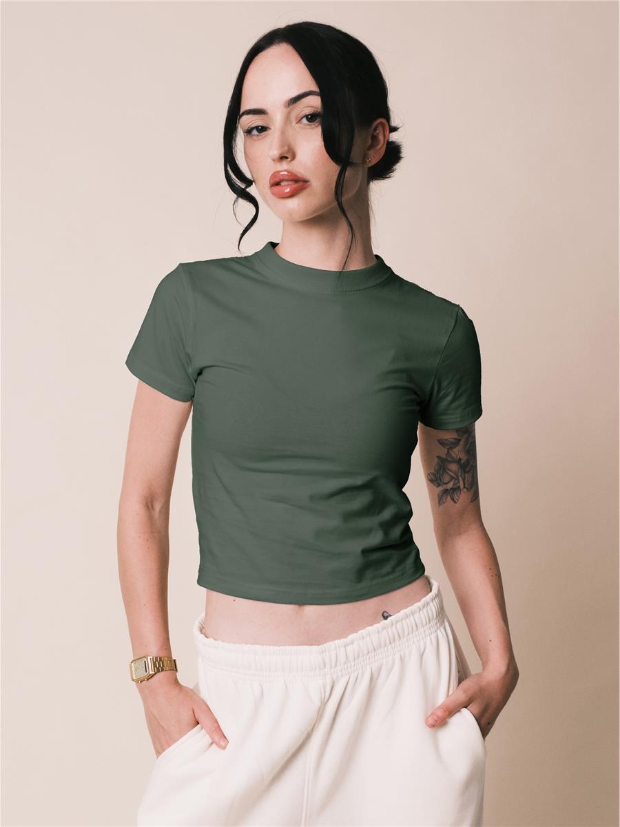 CRBT600L cropped baby tee on model